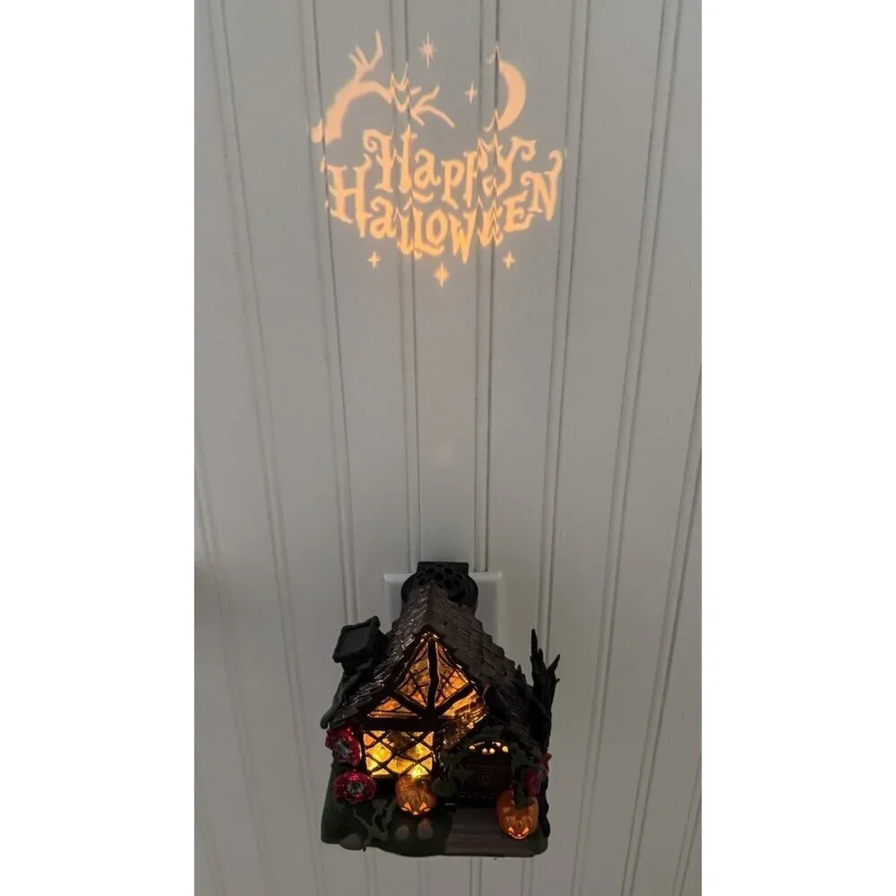 Bath & Body Works Witches Cottage Nightlight Projector Wallflower Plug-In